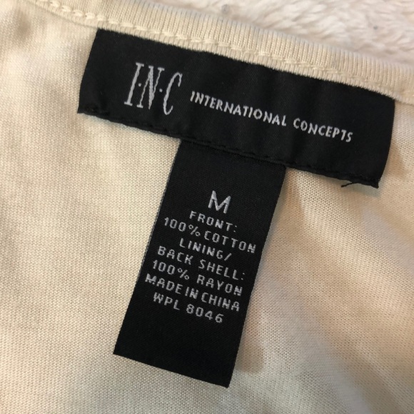 Lacey white top - Picture 4 of 4